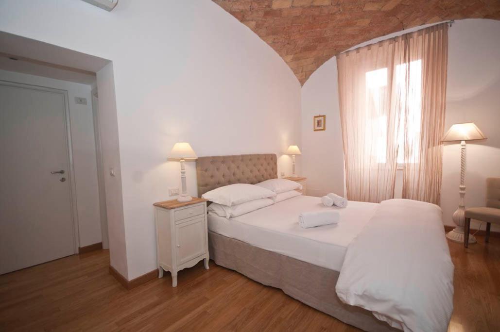 La Finestra Sul Colosseo B&B 1 Roma Ngoại thất bức ảnh